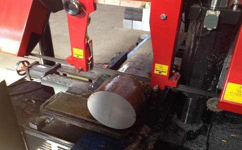 岳阳楼卧式带锯床加工时出现明显振荡如何排查？